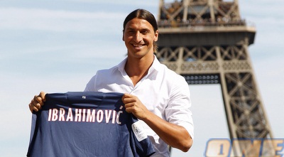 זלאטן מוצג על רקע מגדל אייפל (רויטרס)