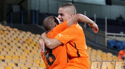 זה שהולך וזה שפורץ? אנדלובו ועגייב חוגגים (חגי ניזרי) זה שהולך וזה שפורץ? אנדלובו ועגייב חוגגים (חגי ניזרי)