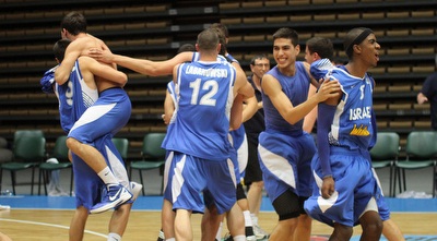 שחקני העתודה בטירוף (לילך וייס) שחקני העתודה בטירוף (לילך וייס)