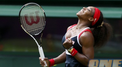 סרינה וויליאמס לאחר הניצחון על ינקוביץ´ (רויטרס)