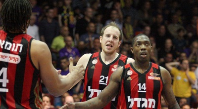 ראמל בראדלי. תחנה שלישית בישראל (משה חרמון)