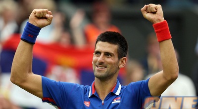 ג´וקוביץ´ מאושר אחרי עוד ניצחון, בדרך למדלייה אולימפית? (GettyImages)