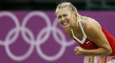 שארפובה חוגגת לאחר המאמץ הגדול מול הבריטית (רויטרס)