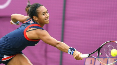 ווטסון מנסה להגיע לכדור, קרילנקו הייתה גדולה עליה (רויטרס)