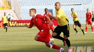 ערן לוי רודף אחרי עודד גביש (יוסי ציפקיס) ערן לוי רודף אחרי עודד גביש (יוסי ציפקיס)