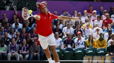 רוג´ר פדרר מנסה להגיע לכדור (רויטרס) רוג´ר פדרר מנסה להגיע לכדור (רויטרס)