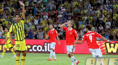 מרעי ואלרואי כהן אחרי פסילת השער (יניב גונן) מרעי ואלרואי כהן אחרי פסילת השער (יניב גונן)