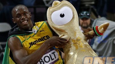 בולט והחבר החדש. לא בטוח מי פחות אנושי (רויטרס)