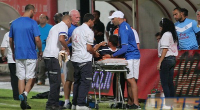 רועי לוי מפונה לביה&qout;ח (עמית מצפה)