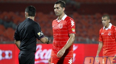 חיימוביץ´. בכורה במדים האדומים של ר&qout;ג? (יוסי ציפקיס) חיימוביץ´. בכורה במדים האדומים של ר&qout;ג? (יוסי ציפקיס)