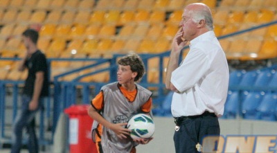 דרור קשטן: &qout;(משה חרמון)