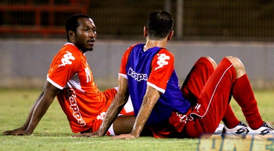 דג´מבה דג´מבה ובאדיר באימון. השניים יפתחו (שי לוי)