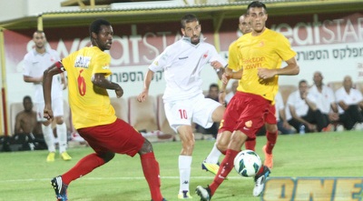 דובב גבאי בין יאיא פטי לעבד אלחמיד (חגי ניזרי)