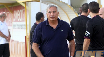 יוסי מזרחי, לא מרוצה מהקבוצה שלו (חגי ניזרי)