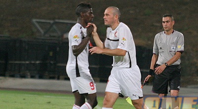 מיכאל זנדברג. כבש את השער האחרון במשחק (משה חרמון) מיכאל זנדברג. כבש את השער האחרון במשחק (משה חרמון)