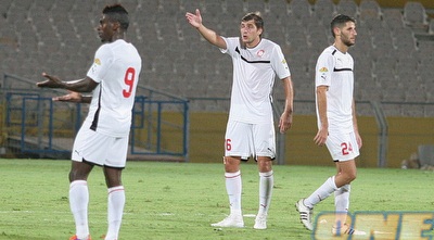 דוד מנגה וארקיפוב לא מרוצים (משה חרמון) דוד מנגה וארקיפוב לא מרוצים (משה חרמון)