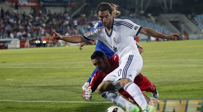 גונסאלו היגוואין כובש (רויטרס)