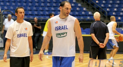 עידו קוז´יקרו. &qout;אמשיך לתרום&qout; (משה חרמון)