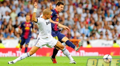 פפה שומר על מסי (GettyImages)