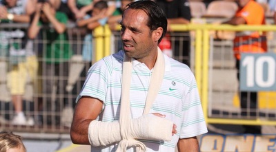 דוידוביץ´ עם הגבס (עמית מצפה)