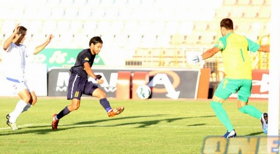 אוהד קדוסי מכניע את גל ניר (חגי ניזרי) אוהד קדוסי מכניע את גל ניר (חגי ניזרי)