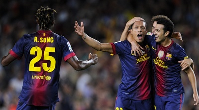 אדריאנו חוגג עם פדרו את השער הנהדר שכבש (GettyImages)