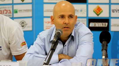 אסי טוכמאייר (יניב גונן) אסי טוכמאייר (יניב גונן)