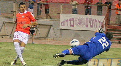 ירדן אבוחצירא מכניע את גיא סלומון (משה חרמון)