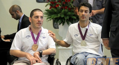 קובי ליאון ואיציק ממיסטבלוב (יניב גונן)