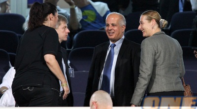 אבי לוזון. החיוך כבר לא אותו חיוך (שי לוי)