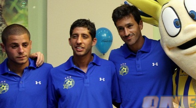 מיכה, לוגסי וסטרול במהלך הביקור (יניב גונן)