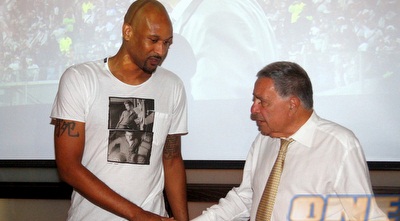 סמית ושמעון מזרחי (יניב גונן)