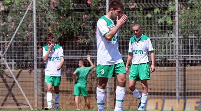 שחקני כפ&qout;ס מאוכזבים (יניב גונן)