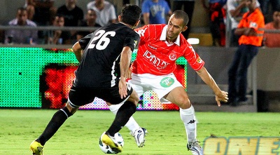 גילי ורמוט מול שלו מנשה. למרות שבא, עדיין יש בעיות (שי לוי)