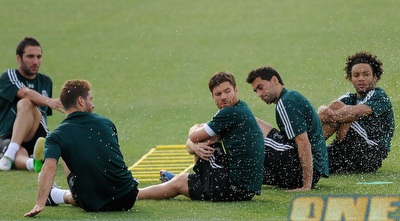 מרסלו, צ´אבי אלונסו, ראמוס והיגוואין באימון המסכם לסיטי (GettyImages) מרסלו, צ´אבי אלונסו, ראמוס והיגוואין באימון המסכם לסיטי (GettyImages)