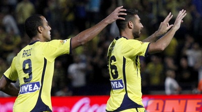 עטר וראדי חוגגים בבלומפילד (יוסי ציפקיס)