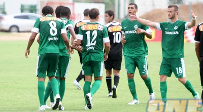 שחקני חיפה חוגגים (חגי ניזרי)