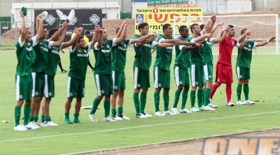 שחקני חיפה חוגגים (חגי ניזרי)