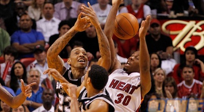 תומאס במדי הספרס. קיבל מעט מאוד הזדמנויות ב-NBA (GettyImages)
