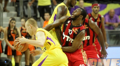 רוזן עובר את פולן (חגי ניזרי)