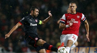 סלובאס מנסה לעצור את קירן גיבס (רויטרס)