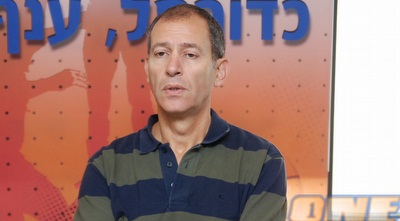 יורם חרוש (שי לוי)