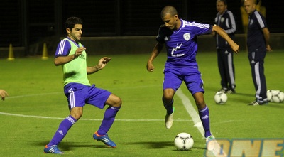 ידין מול גל שיש. חזר למדים הכחולים-לבנים (חגי ניזרי) ידין מול גל שיש. חזר למדים הכחולים-לבנים (חגי ניזרי)