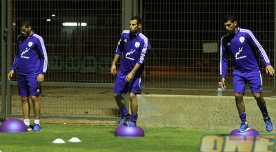 שפונגין, טיבי וחמד. התאמנו בצד (חגי ניזרי) שפונגין, טיבי וחמד. התאמנו בצד (חגי ניזרי)