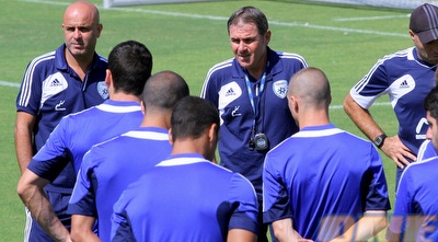 גוטמן ואבוקסיס (יניב גונן)