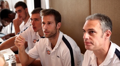 תומר שטיינהאור וניב ברקוביץ´ (יוסי ציפקיס)