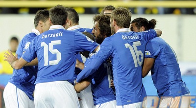 שחקני איטליה חוגגים. ניצחון קל (GettyImages) שחקני איטליה חוגגים. ניצחון קל (GettyImages)