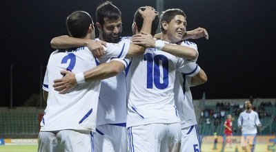 שחקני הנבחרת חוגגים בלוקסמבורג (רויטרס)