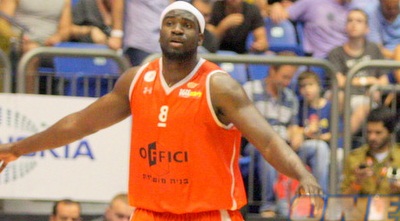 יוטר. ריצת 0:19 הופכת ל-2:21 ברבע וחצי (משה חרמון) יוטר. ריצת 0:19 הופכת ל-2:21 ברבע וחצי (משה חרמון)