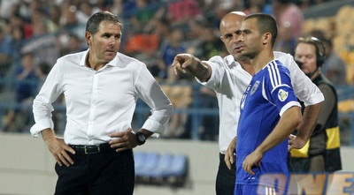 ורמוט מקבל הוראות מאבוקסיס וגוטמן (יוסי ציפקיס)